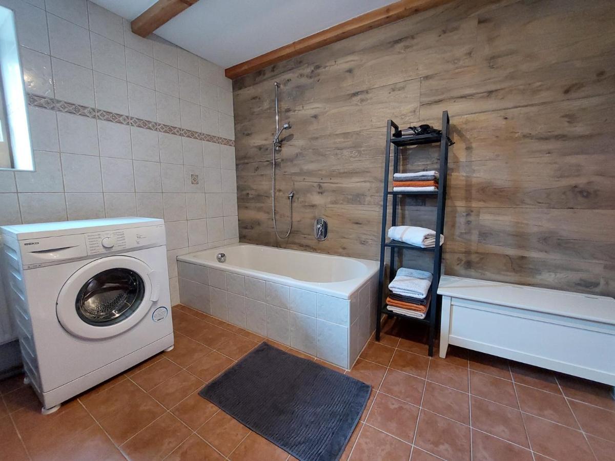 Ferienwohnung Neuheim นีเดอเรา ภายนอก รูปภาพ