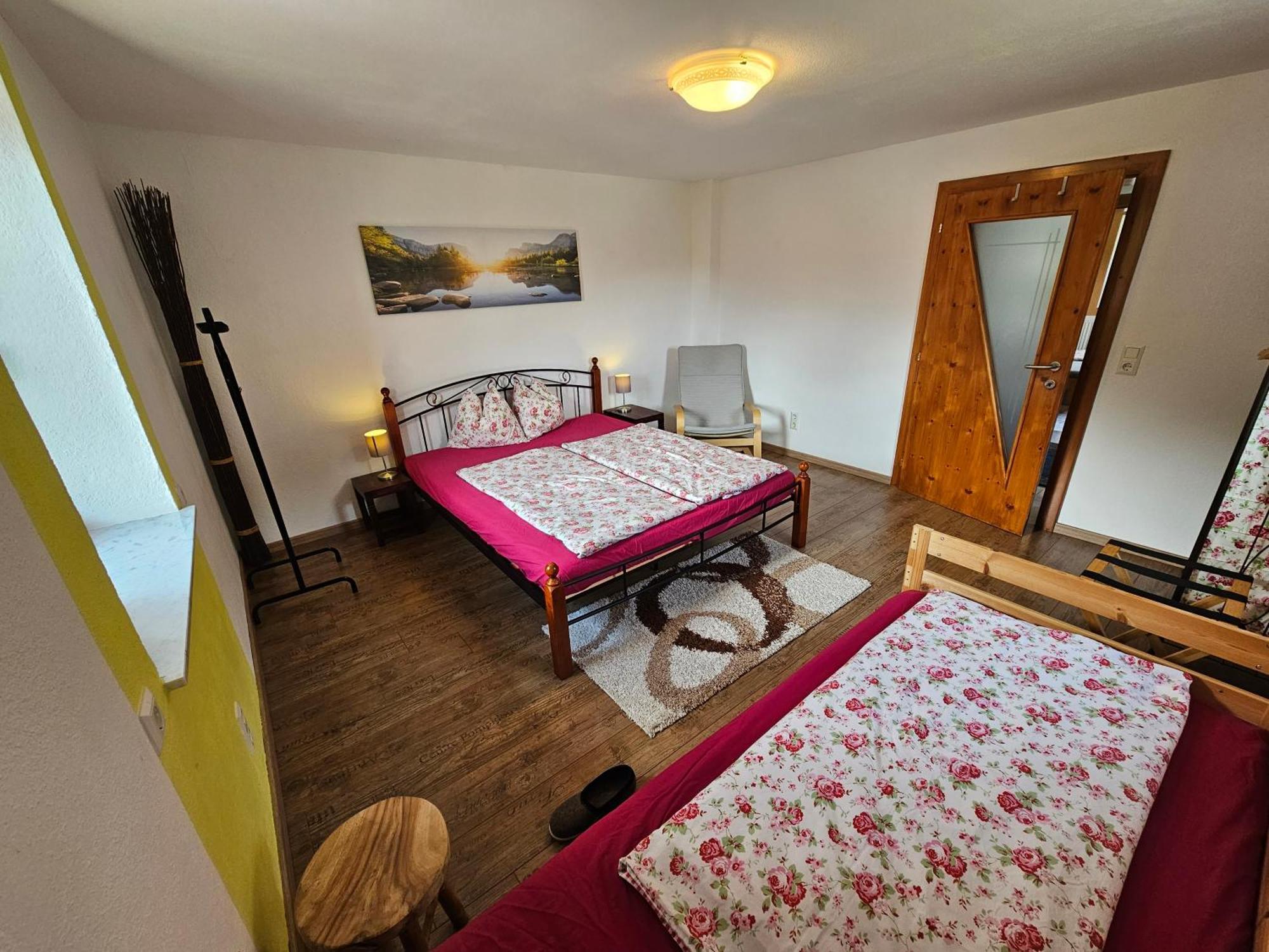 Ferienwohnung Neuheim นีเดอเรา ภายนอก รูปภาพ